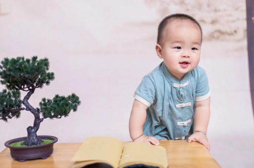 哈尔滨宝宝脸上小白点